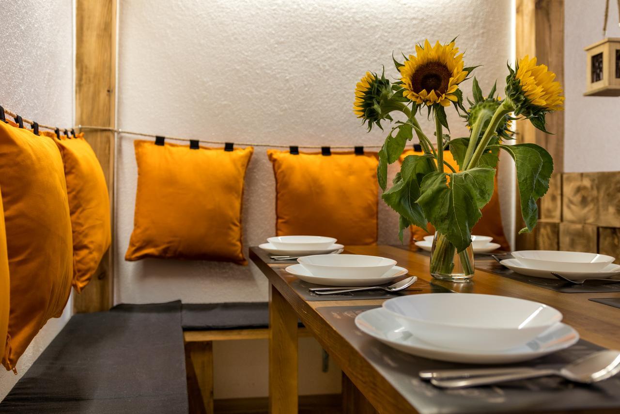 Cracow Best Location Apartment By Cozyplace Kraków Exteriör bild